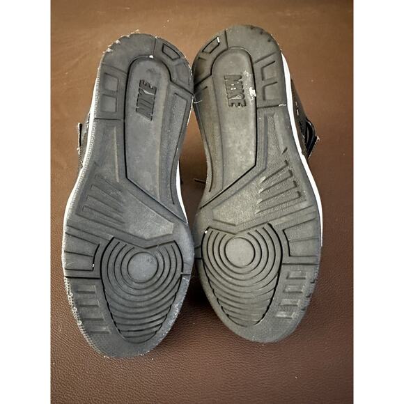 NIKE AIR REVOLUTION SKY HI WEDGE SIZE US 7 EUR 38.5 599410 010) BLACK / WHITE - Picture 5 of 5